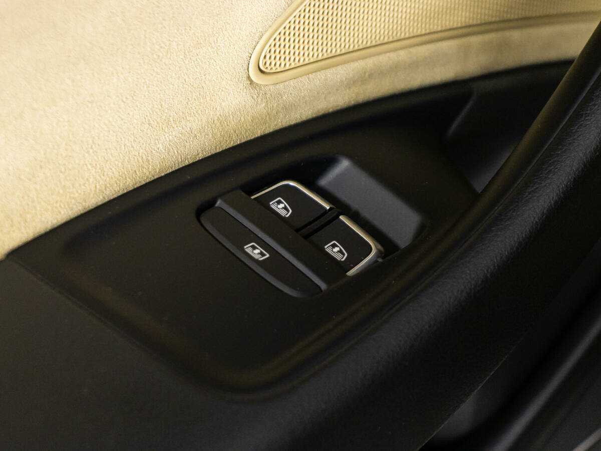 Audi A8 с пробегом — 2010 год. Фото: #22