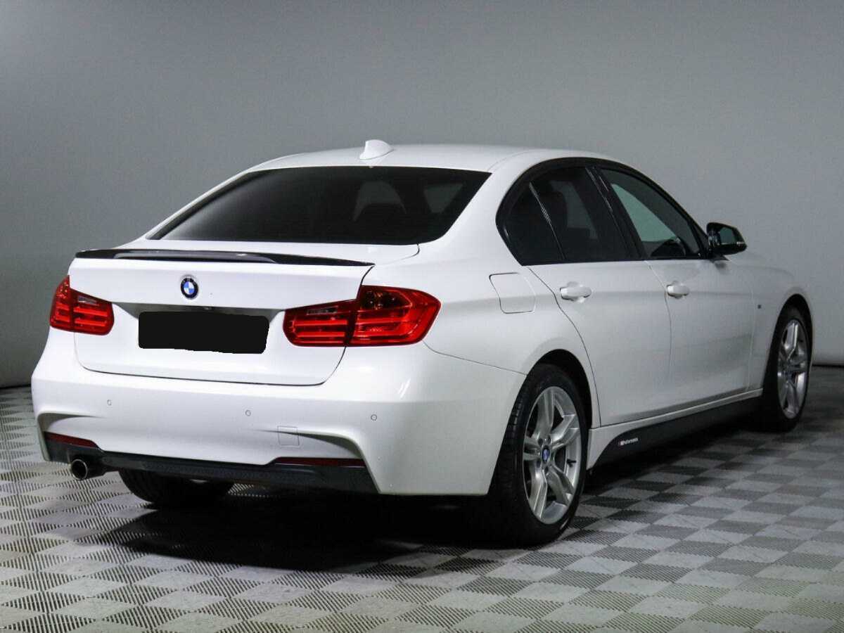 BMW 3 серии с пробегом — 2015 год. Фото: #4