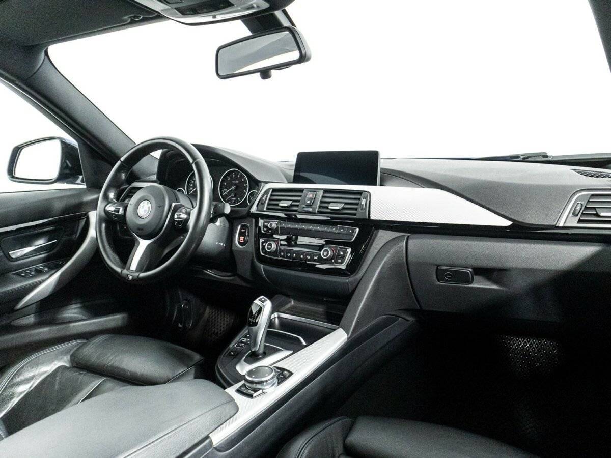 BMW 3 серии с пробегом — 2018 год. Фото: #8