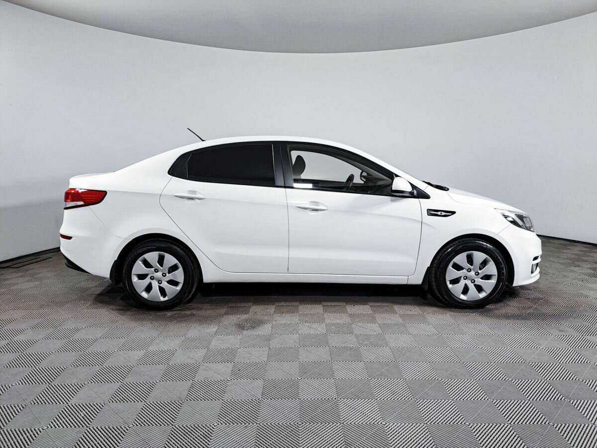 Kia Rio с пробегом — 2016 год. Фото: #3