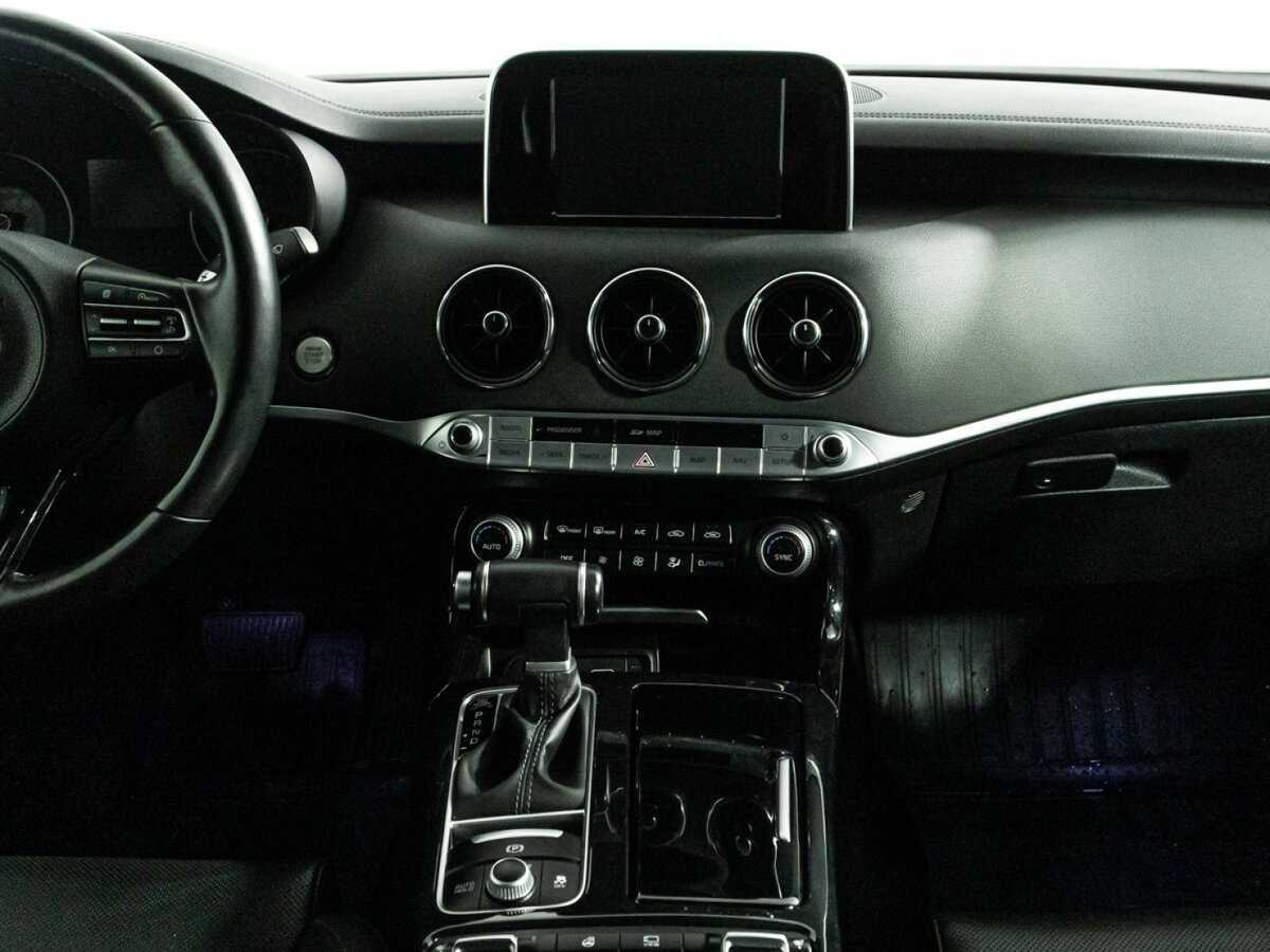 Kia Stinger с пробегом — 2019 год. Фото: #14