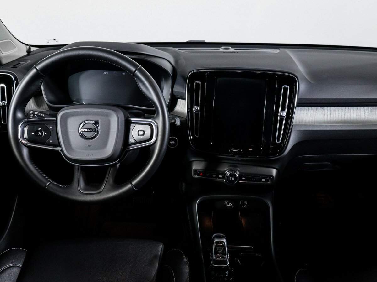 Volvo XC40 с пробегом — 2020 год. Фото: #11