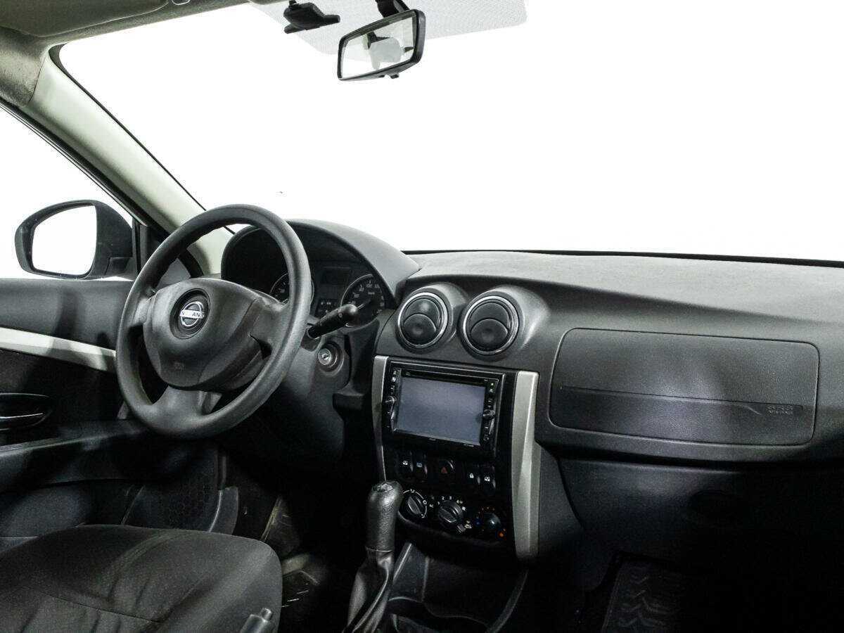 Nissan Almera с пробегом — 2014 год. Фото: #13