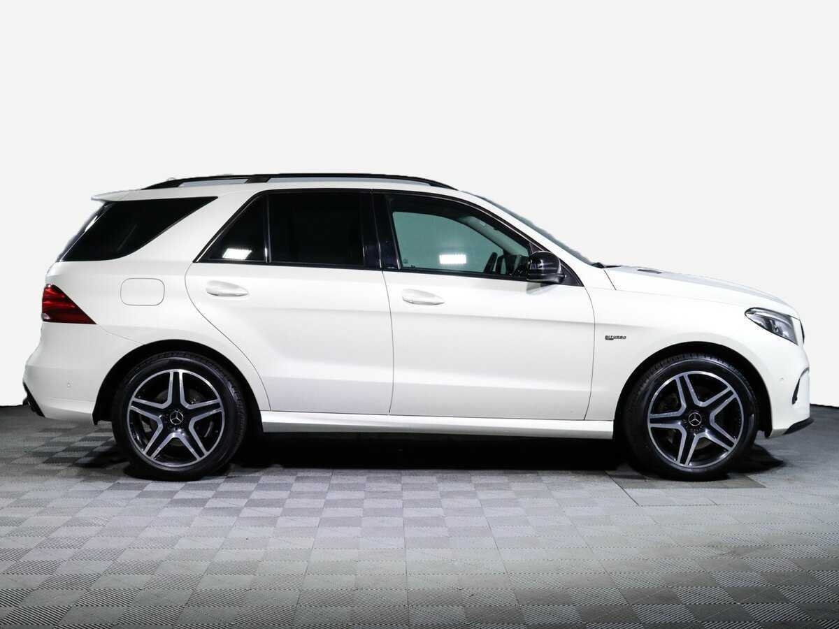 Mercedes-Benz GLE AMG с пробегом — 2016 год. Фото: #3