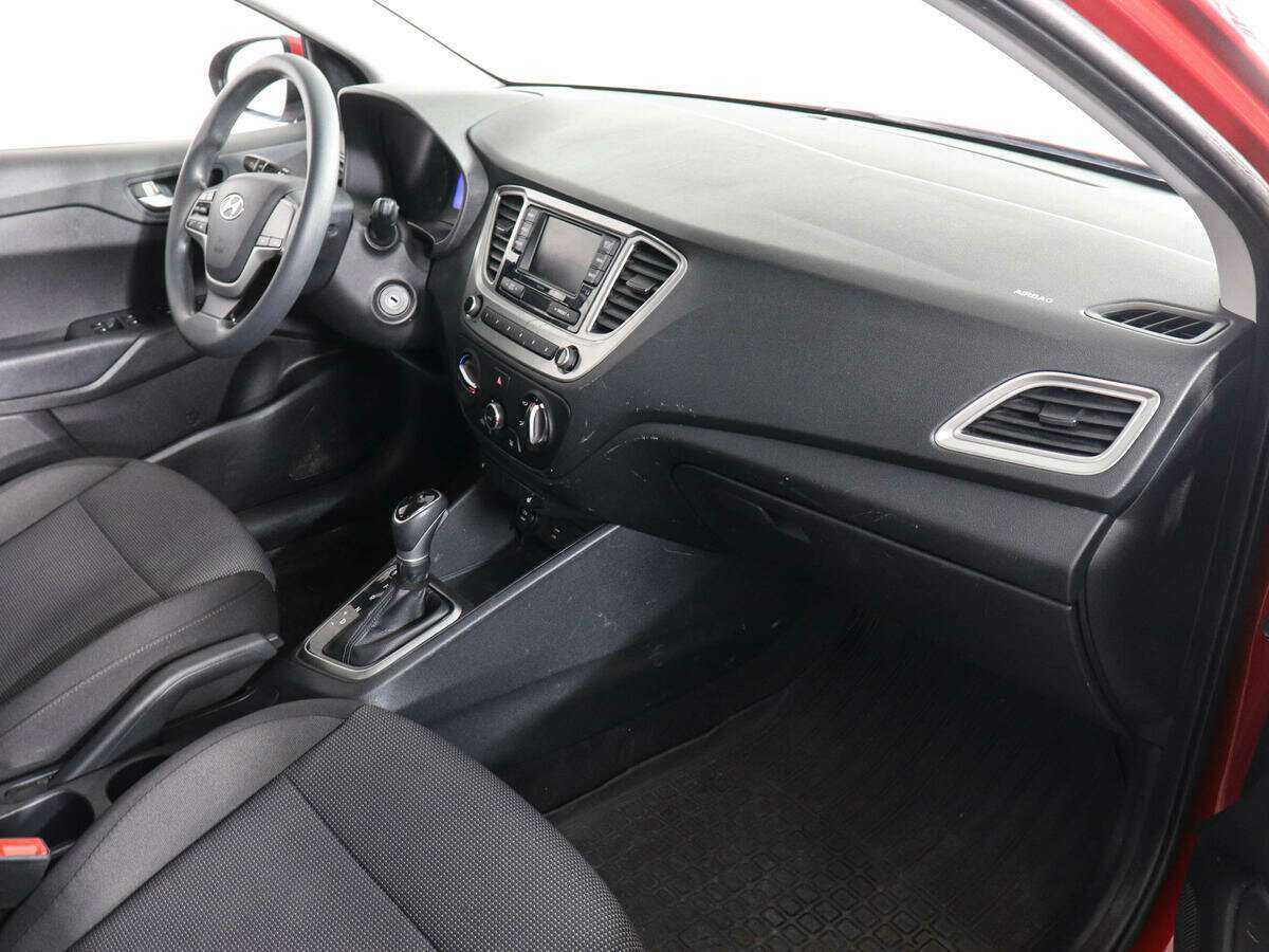 Hyundai Solaris с пробегом — 2021 год. Фото: #8