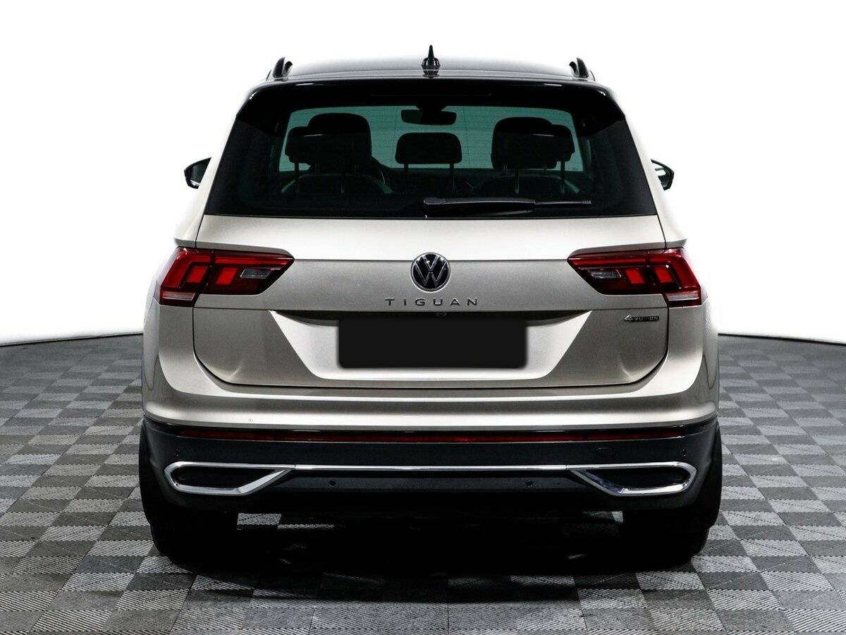 Volkswagen Tiguan с пробегом — 2021 год. Фото: #5