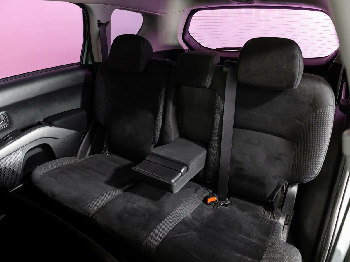 Mitsubishi Outlander с пробегом — 2007 год. Фото: #11