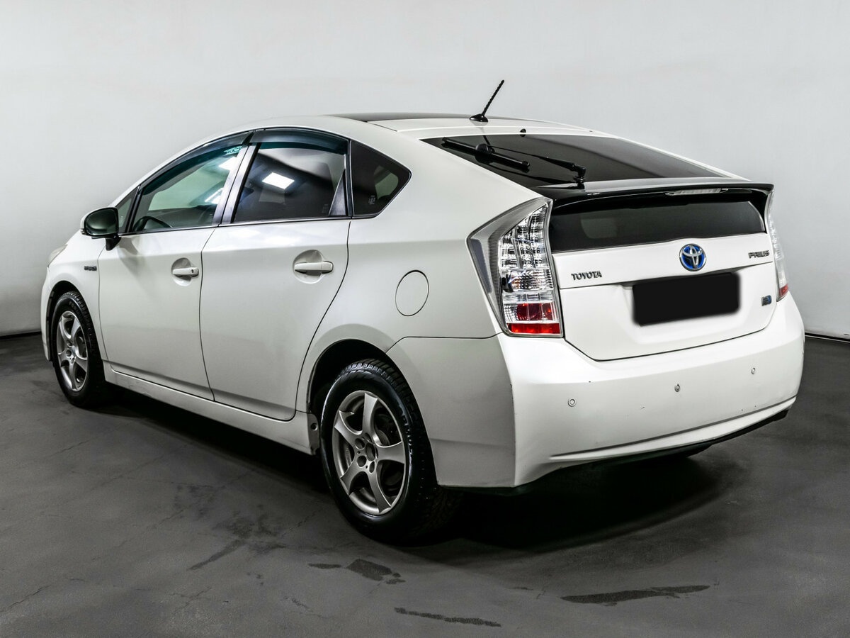 Toyota Prius с пробегом — 2009 год. Фото: #6