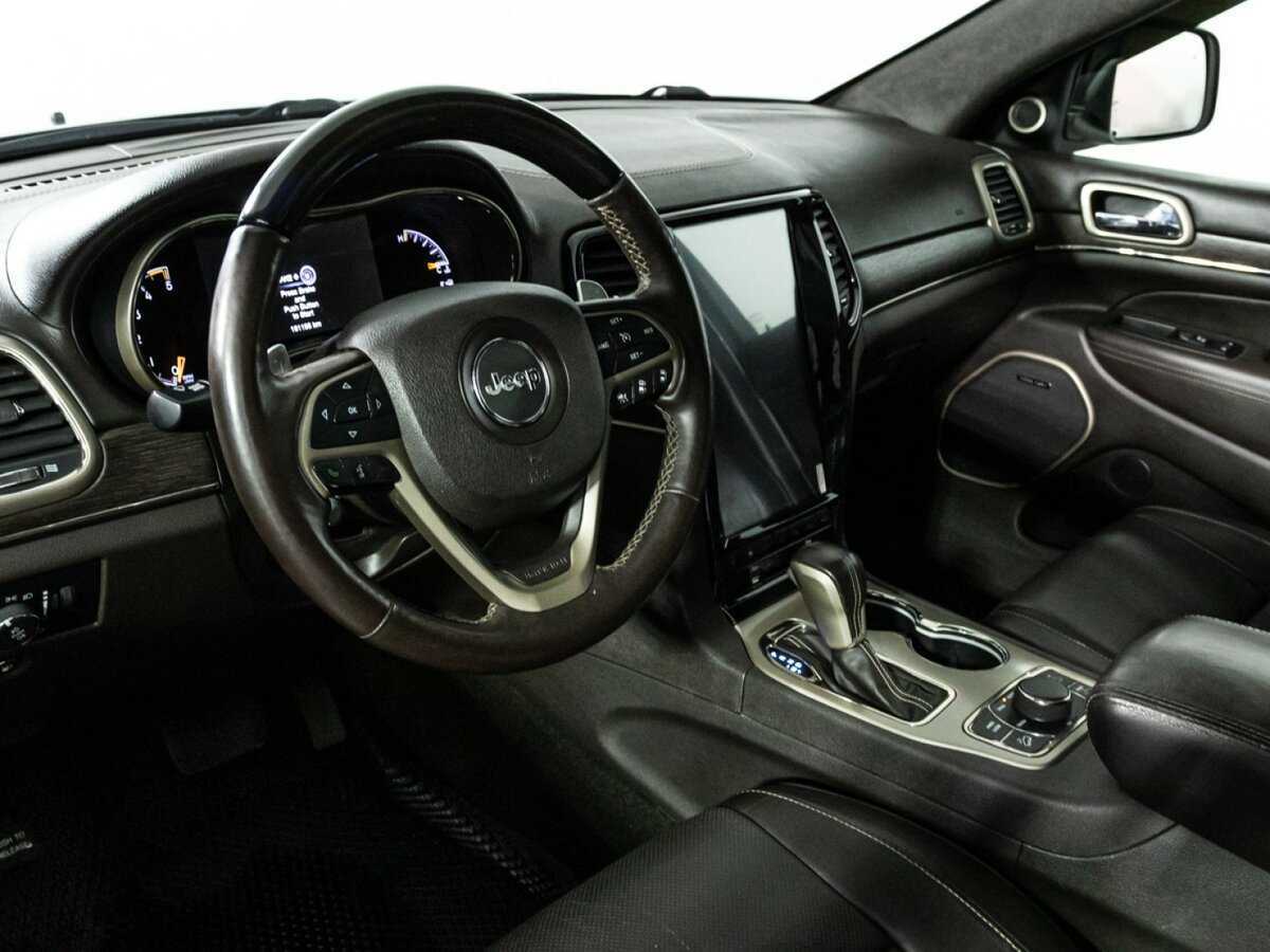Jeep Grand Cherokee с пробегом — 2017 год. Фото: #10