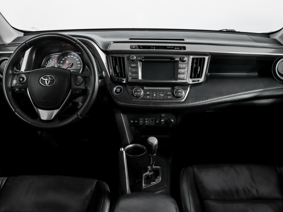 Toyota RAV4 с пробегом — 2013 год. Фото: #11