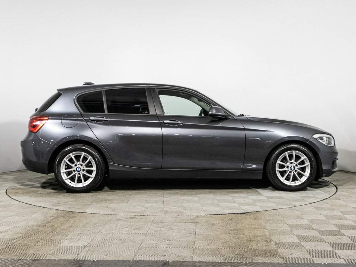 BMW 1 серии с пробегом — 2017 год. Фото: #3