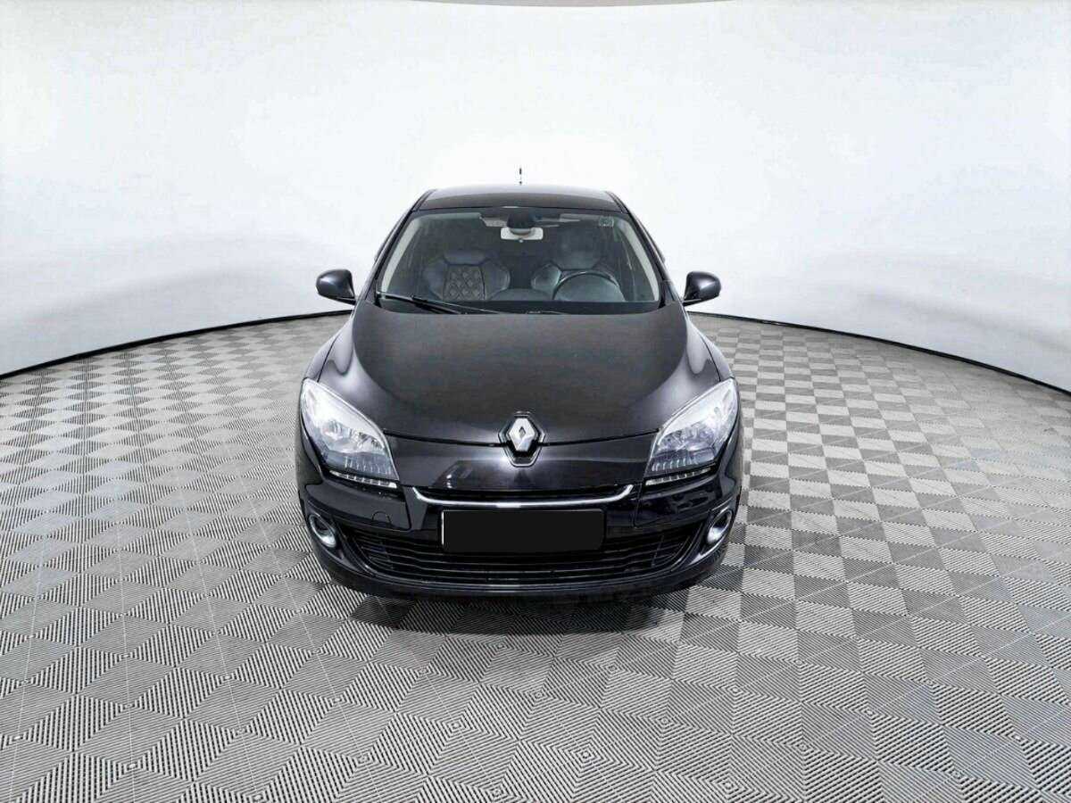 Renault Megane с пробегом — 2013 год. Фото: #1