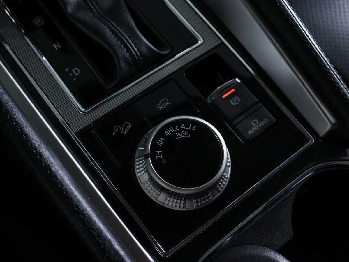 Mitsubishi Pajero Sport с пробегом — 2020 год. Фото: #15