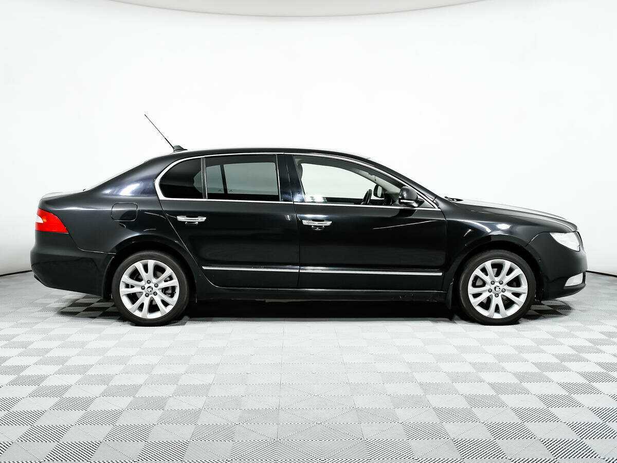 Skoda Superb с пробегом — 2009 год. Фото: #3