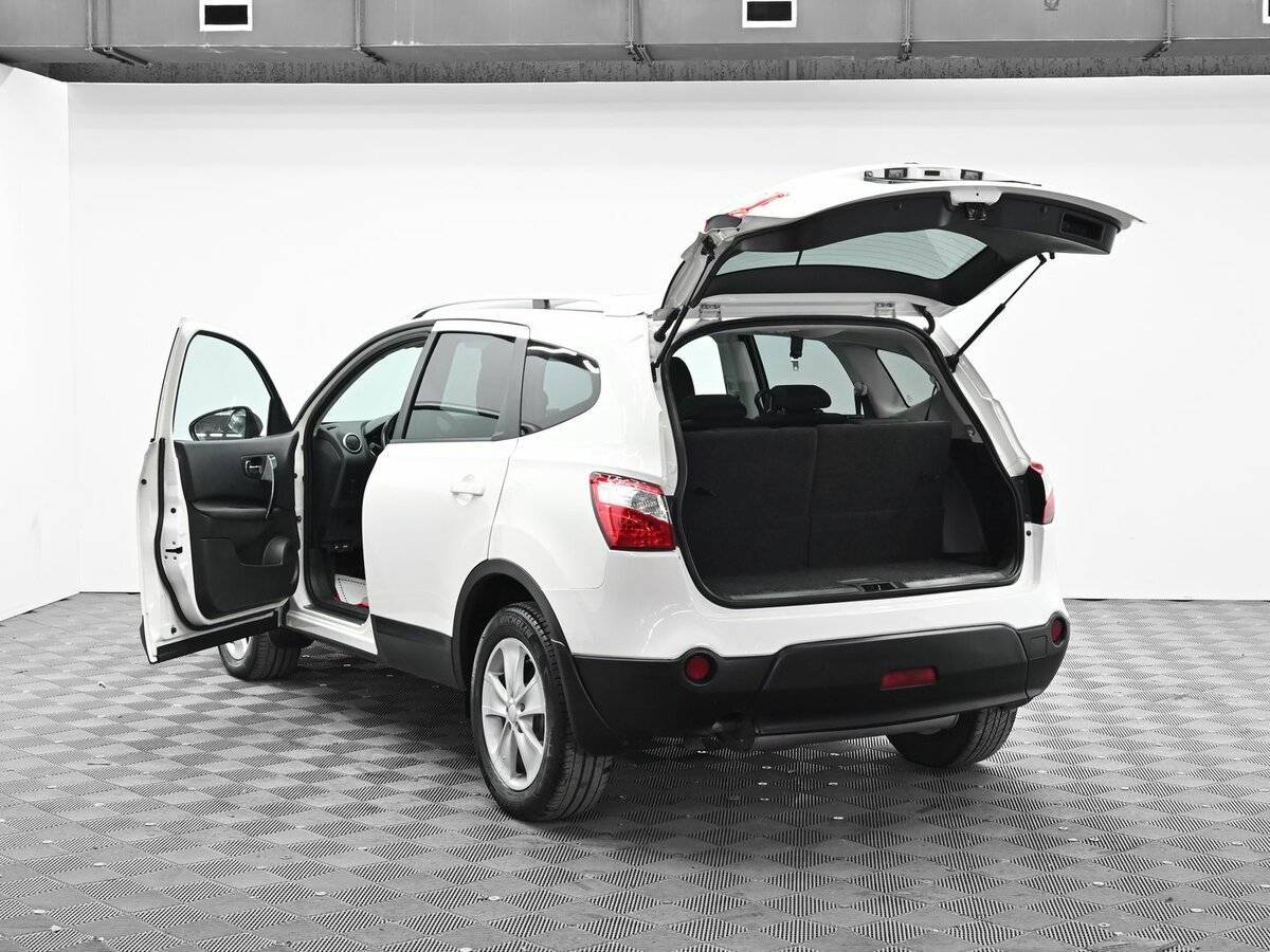 Nissan Qashqai+2 с пробегом — 2010 год. Фото: #4
