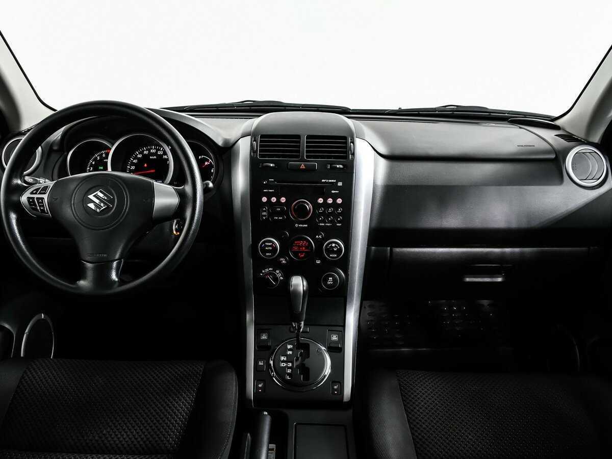 Suzuki Grand Vitara с пробегом — 2011 год. Фото: #10