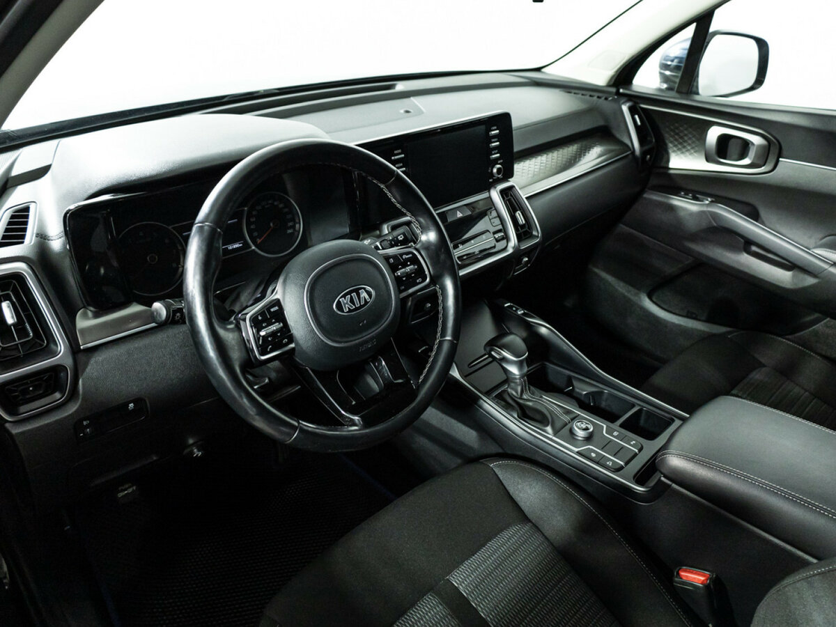 Kia Sorento с пробегом — 2021 год. Фото: #9