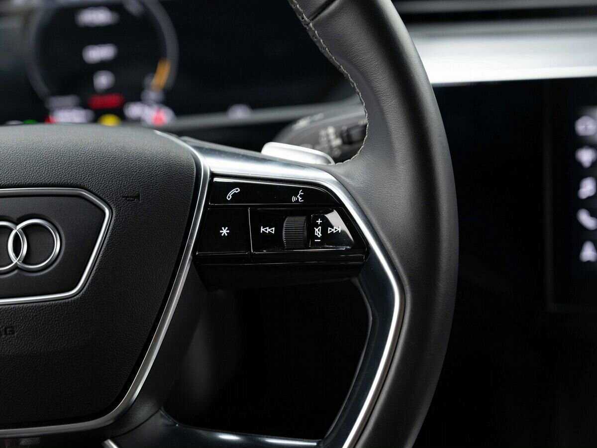 Audi e-tron с пробегом — 2020 год. Фото: #16