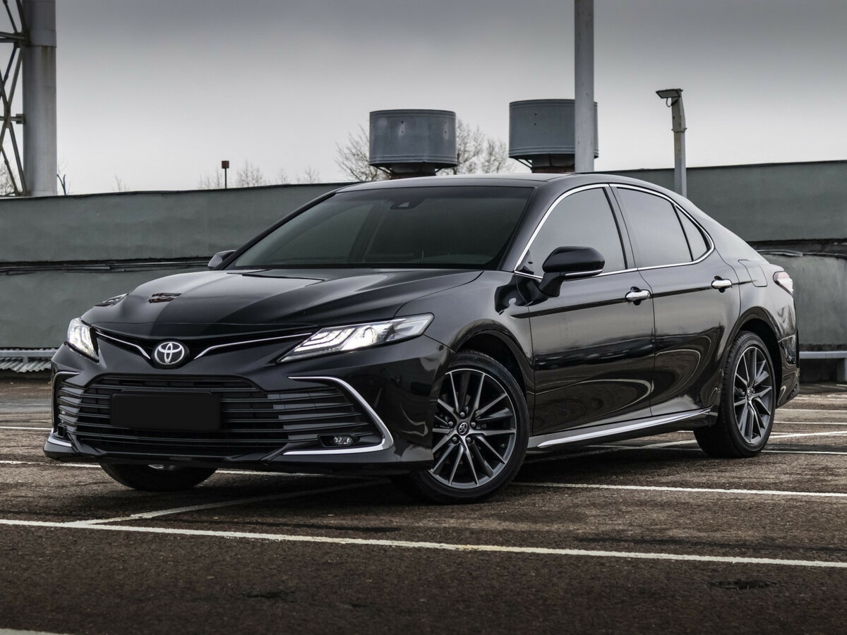 Toyota Camry с пробегом — 2023 год. Фото: #0