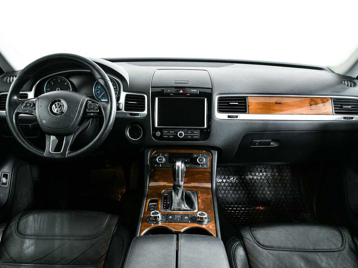 Volkswagen Touareg с пробегом — 2010 год. Фото: #10