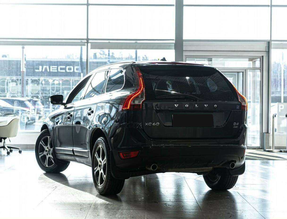 Volvo XC60 с пробегом — 2012 год. Фото: #3