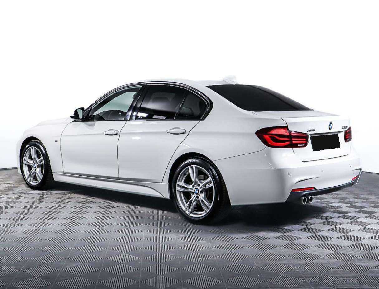 BMW 3 серии с пробегом — 2017 год. Фото: #6