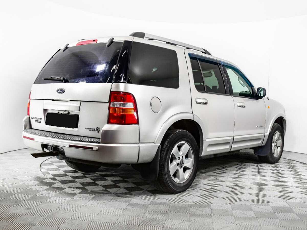 Ford Explorer с пробегом — 2005 год. Фото: #4