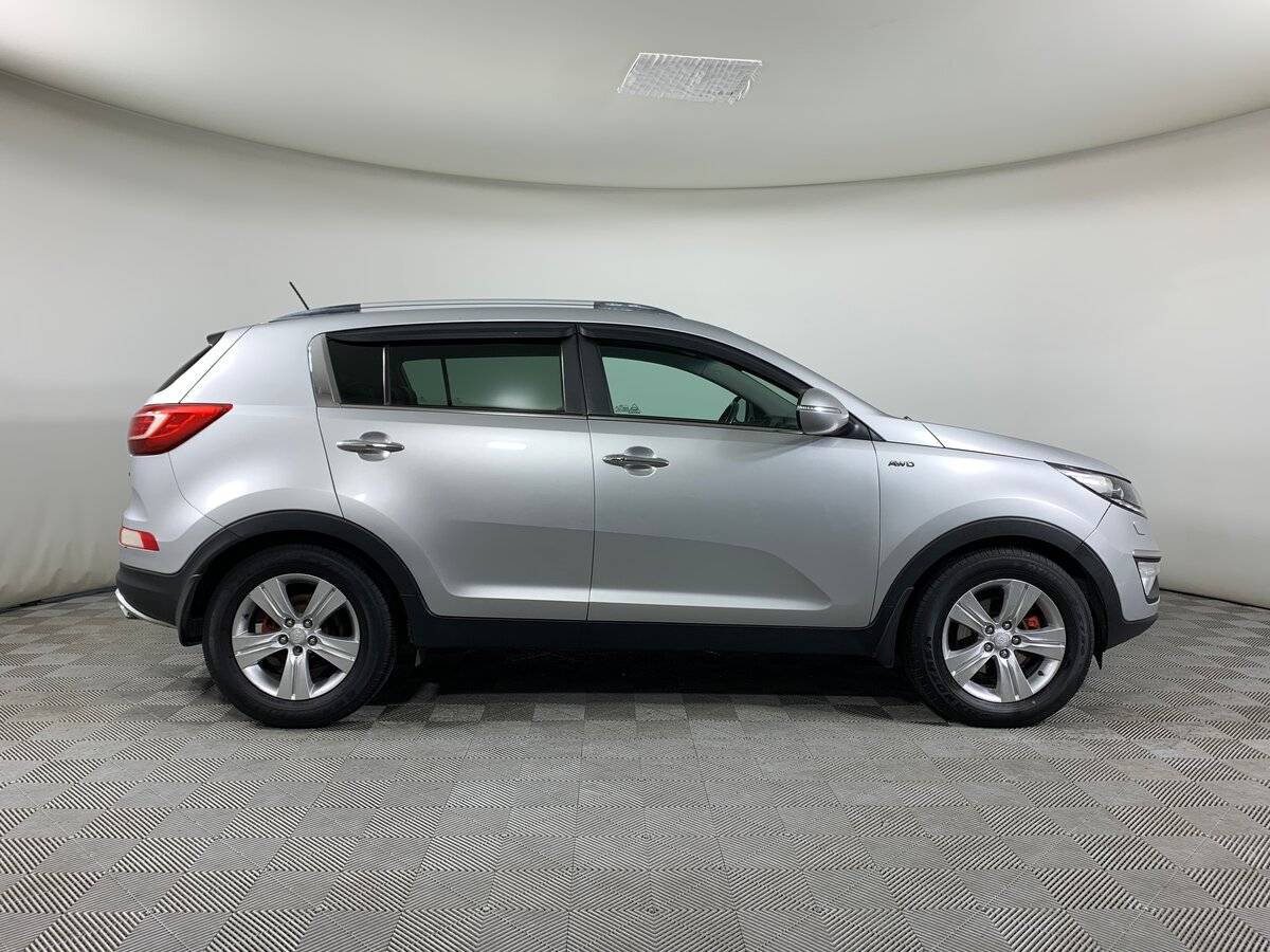Kia Sportage с пробегом — 2011 год. Фото: #3