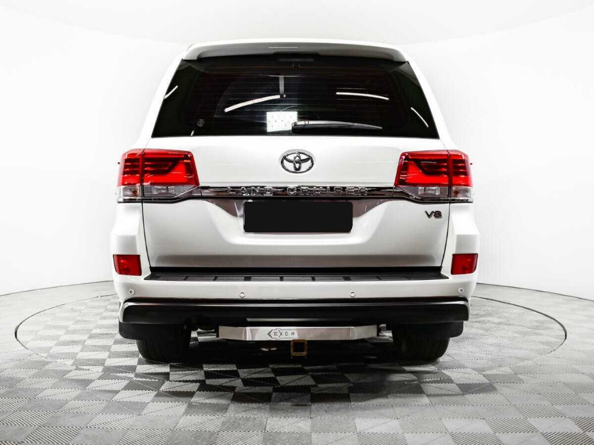 Toyota Land Cruiser с пробегом — 2017 год. Фото: #5