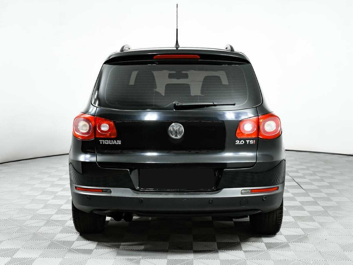 Volkswagen Tiguan с пробегом — 2008 год. Фото: #5
