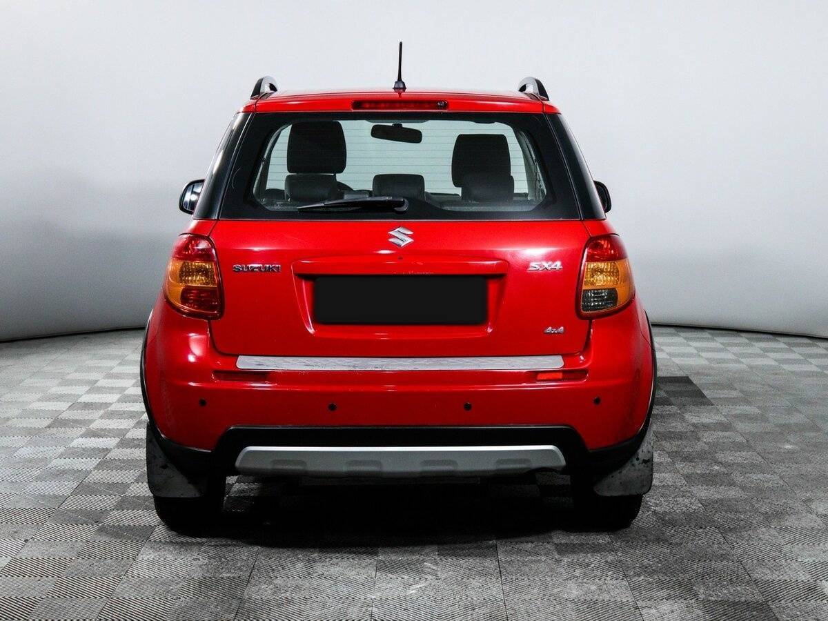 Suzuki SX4 с пробегом — 2010 год. Фото: #5