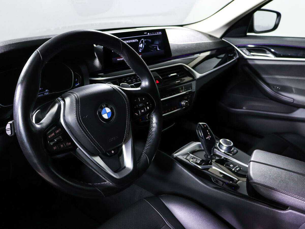 BMW 5 серии с пробегом — 2020 год. Фото: #10
