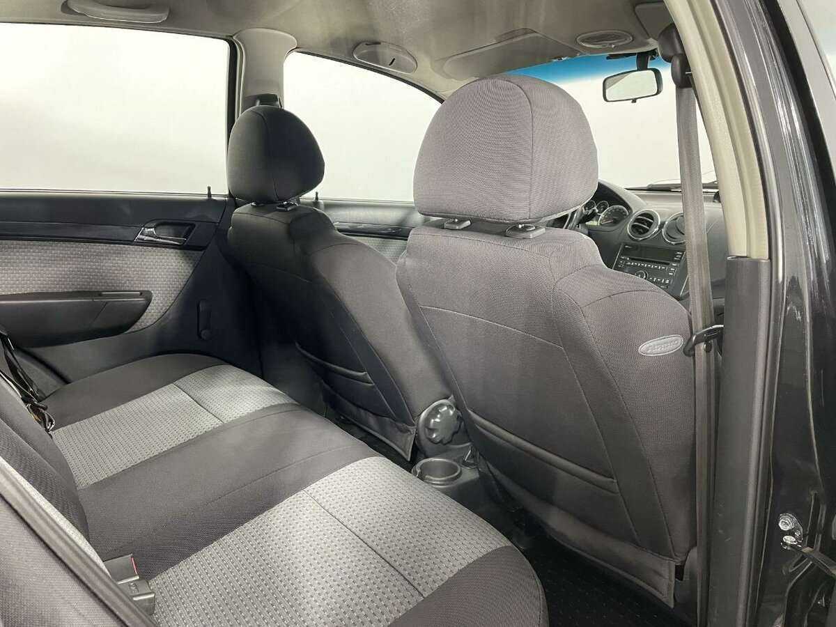 Chevrolet Aveo с пробегом — 2009 год. Фото: #14