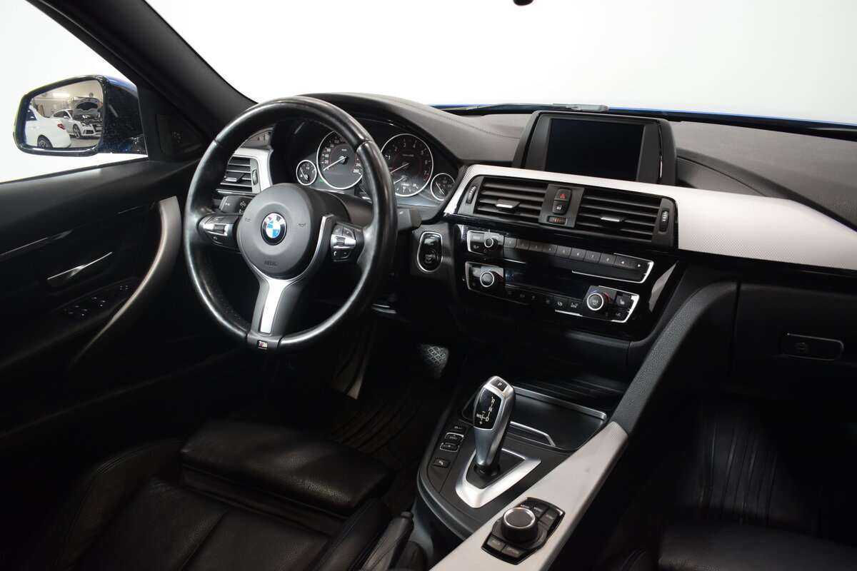BMW 3 серии с пробегом — 2018 год. Фото: #8