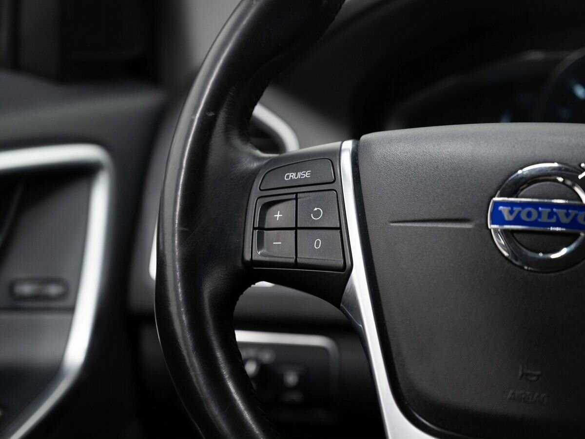 Volvo XC60 с пробегом — 2014 год. Фото: #14