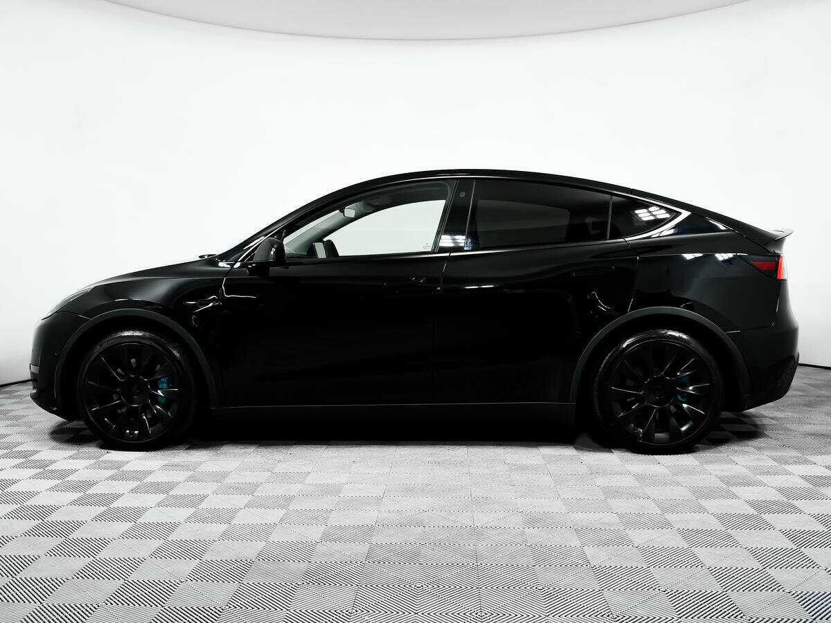 Tesla Model Y с пробегом — 2021 год. Фото: #7
