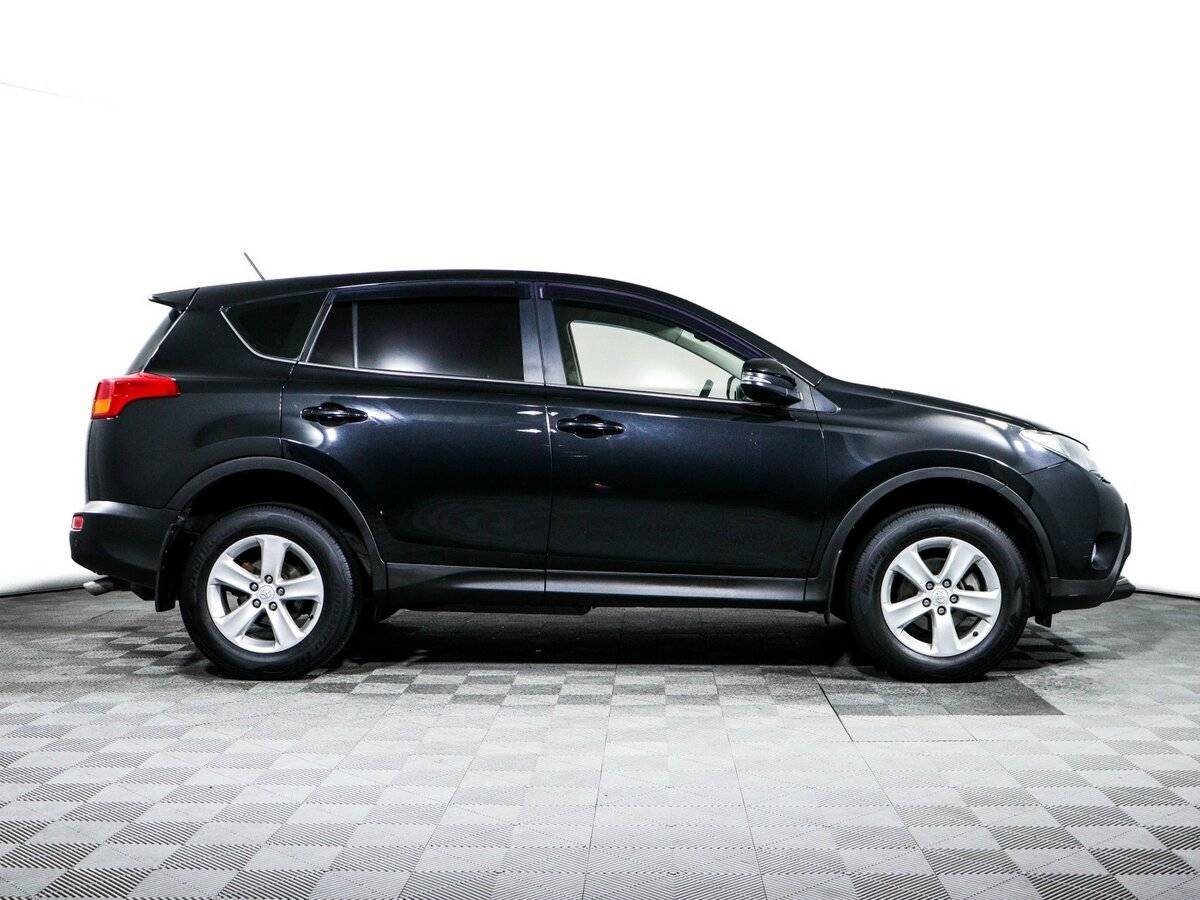 Toyota RAV4 с пробегом — 2013 год. Фото: #3