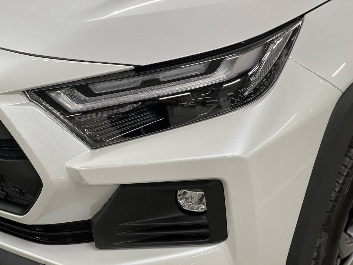 Toyota RAV4 с пробегом — 2024 год. Фото: #16