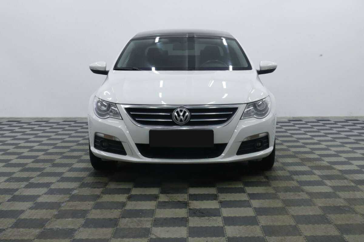 Volkswagen Passat CC с пробегом — 2012 год. Фото: #4