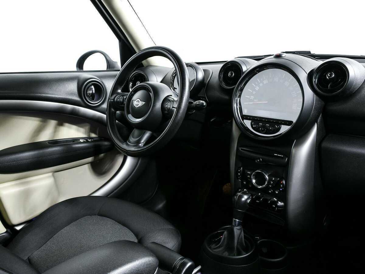 Mini Countryman с пробегом — 2015 год. Фото: #8