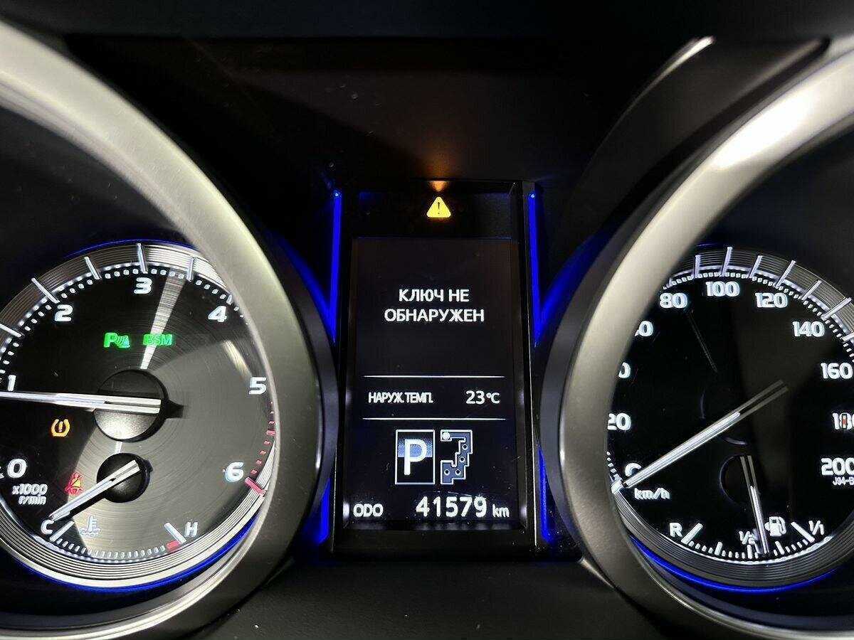 Toyota Land Cruiser Prado с пробегом — 2017 год. Фото: #10