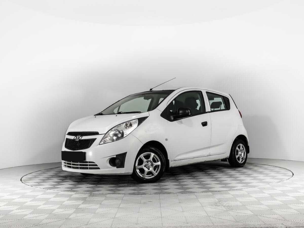 Chevrolet Spark с пробегом — 2013 год. Фото: #0