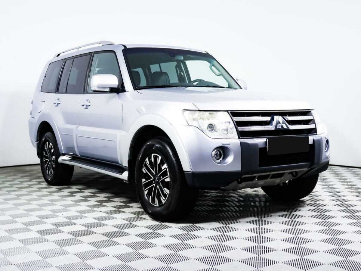 Mitsubishi Pajero с пробегом — 2011 год. Фото: #2