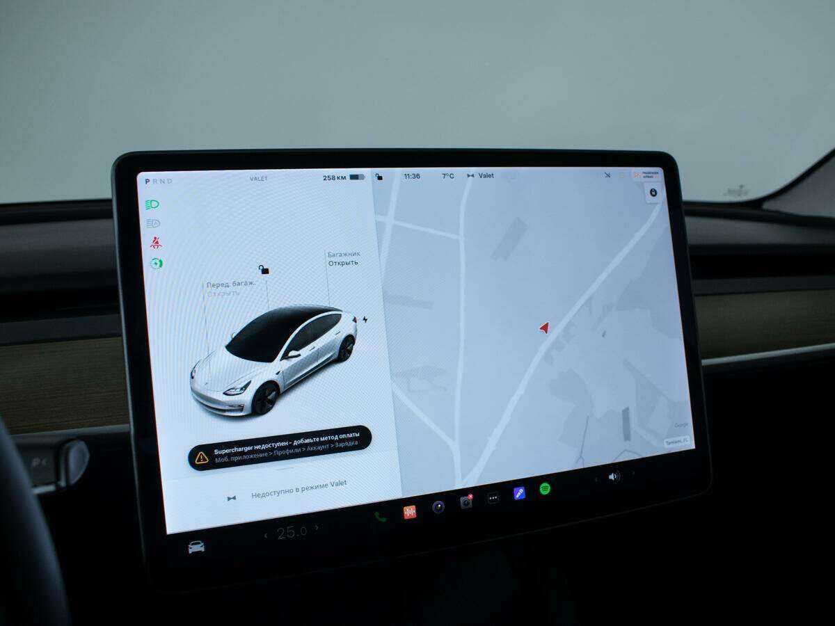 Tesla Model 3 с пробегом — 2021 год. Фото: #15