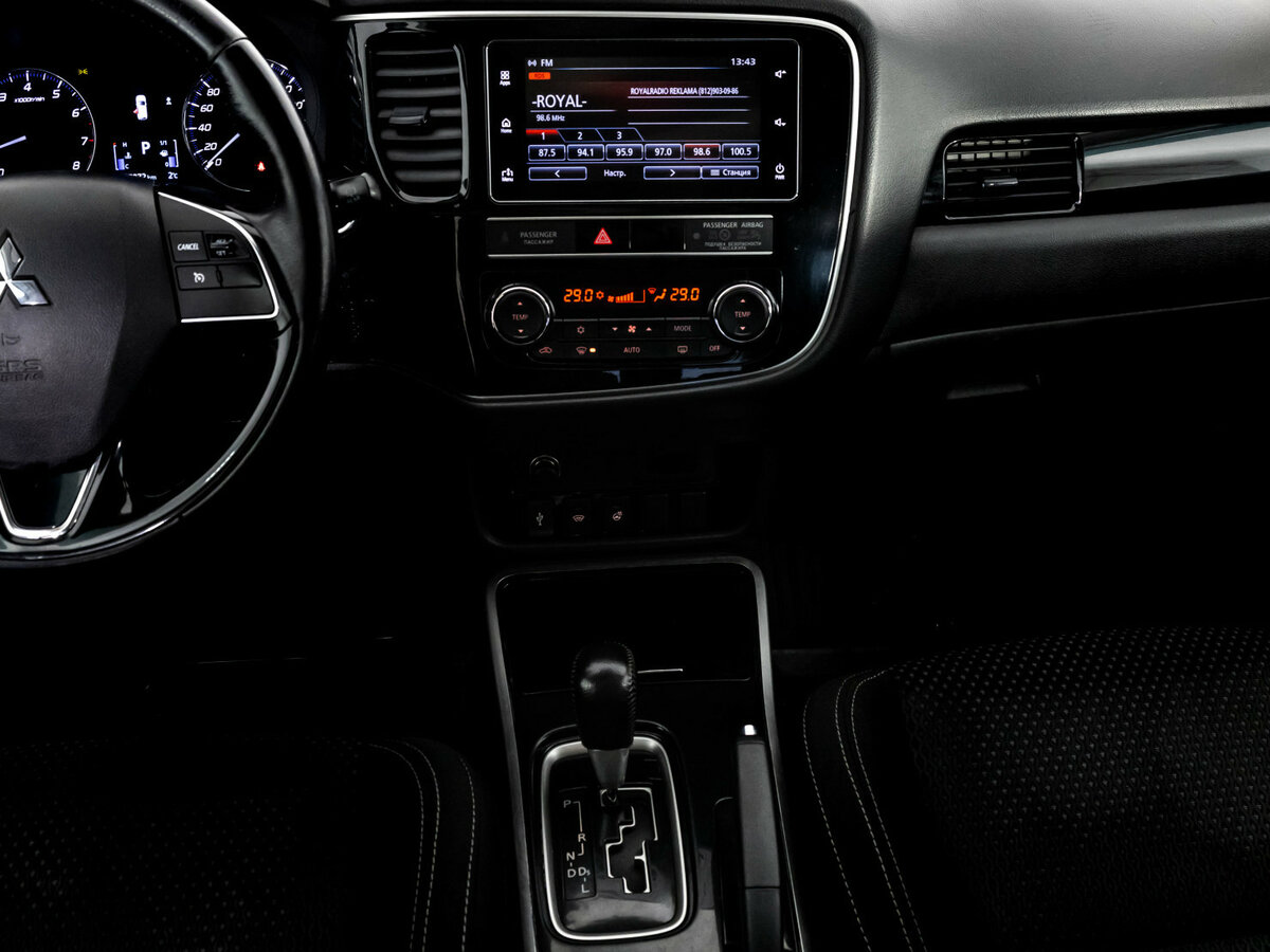 Mitsubishi Outlander с пробегом — 2019 год. Фото: #10