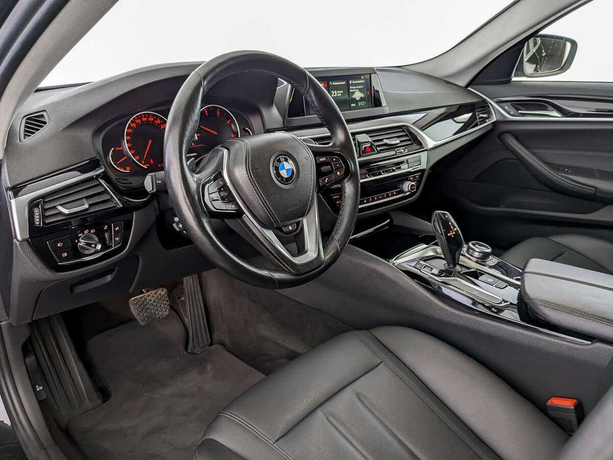BMW 5 серии с пробегом — 2018 год. Фото: #11