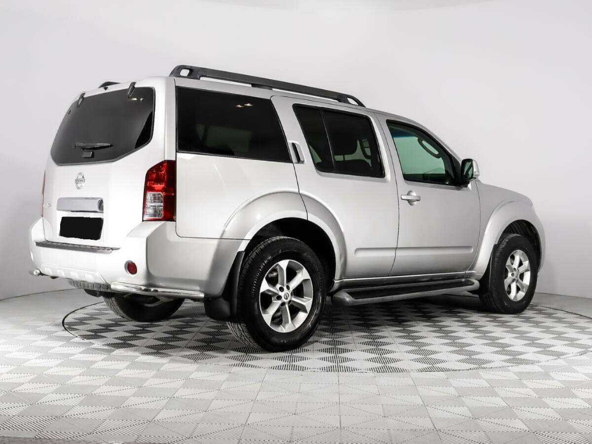 Nissan Pathfinder с пробегом — 2012 год. Фото: #4