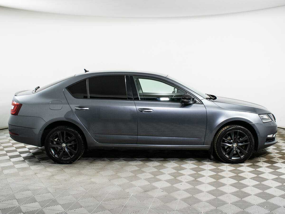 Skoda Octavia с пробегом — 2018 год. Фото: #1