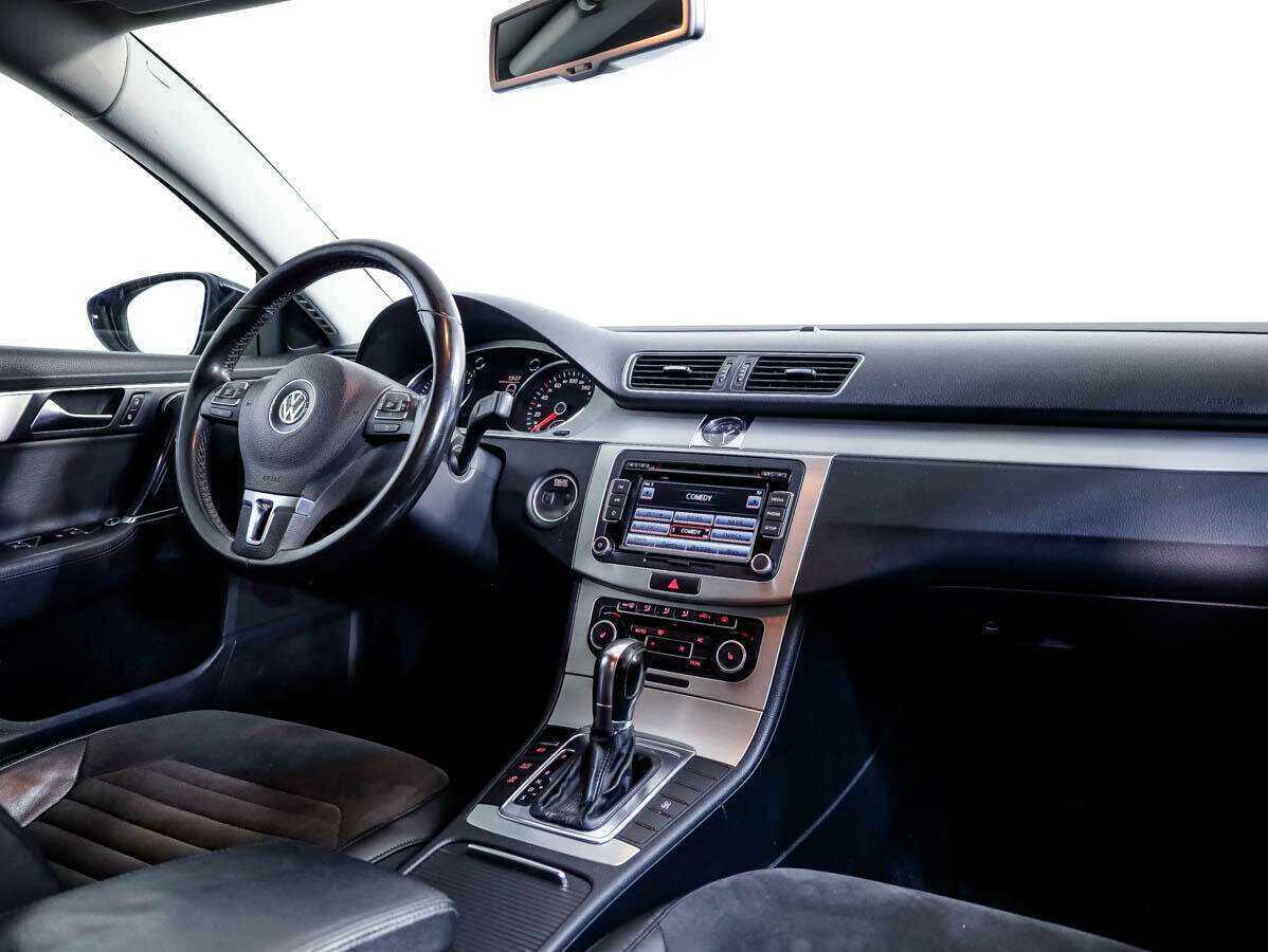 Volkswagen Passat с пробегом — 2011 год. Фото: #7