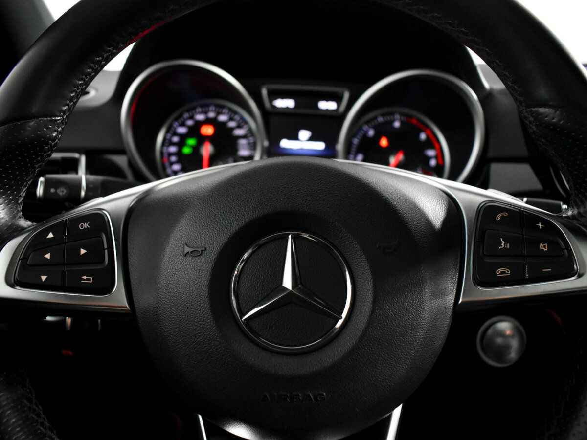 Mercedes-Benz GLE Coupe с пробегом — 2015 год. Фото: #18